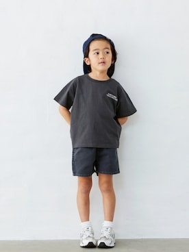 「Fluffy BROTHERS（フラッフィーブラザーズ）のパネルプリントTシャツ（Tシャツ/カットソー、ブラック系）」を使った、fluffybrothersさん（キッズ・120cm）の春コーディネート