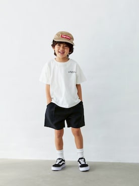 「Fluffy BROTHERS（フラッフィーブラザーズ）のパネルプリントTシャツ（Tシャツ/カットソー、ホワイト系）」を使った、fluffybrothersさん（キッズ・120cm）の夏コーディネート