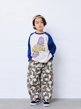 「Fluffy BROTHERS（フラッフィーブラザーズ）のラグランロンT（Tシャツ/カットソー、ブルー系）」を使った、fluffybrothersさん（キッズ・120cm）の春コーディネート
