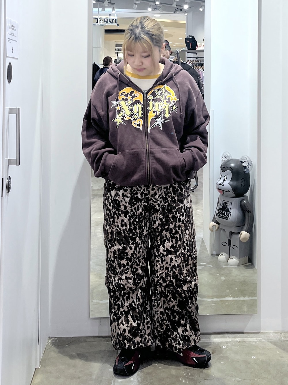 X-girl（エックスガール）の「TRIBAL HEART ZIP UP SWEAT HOODIE