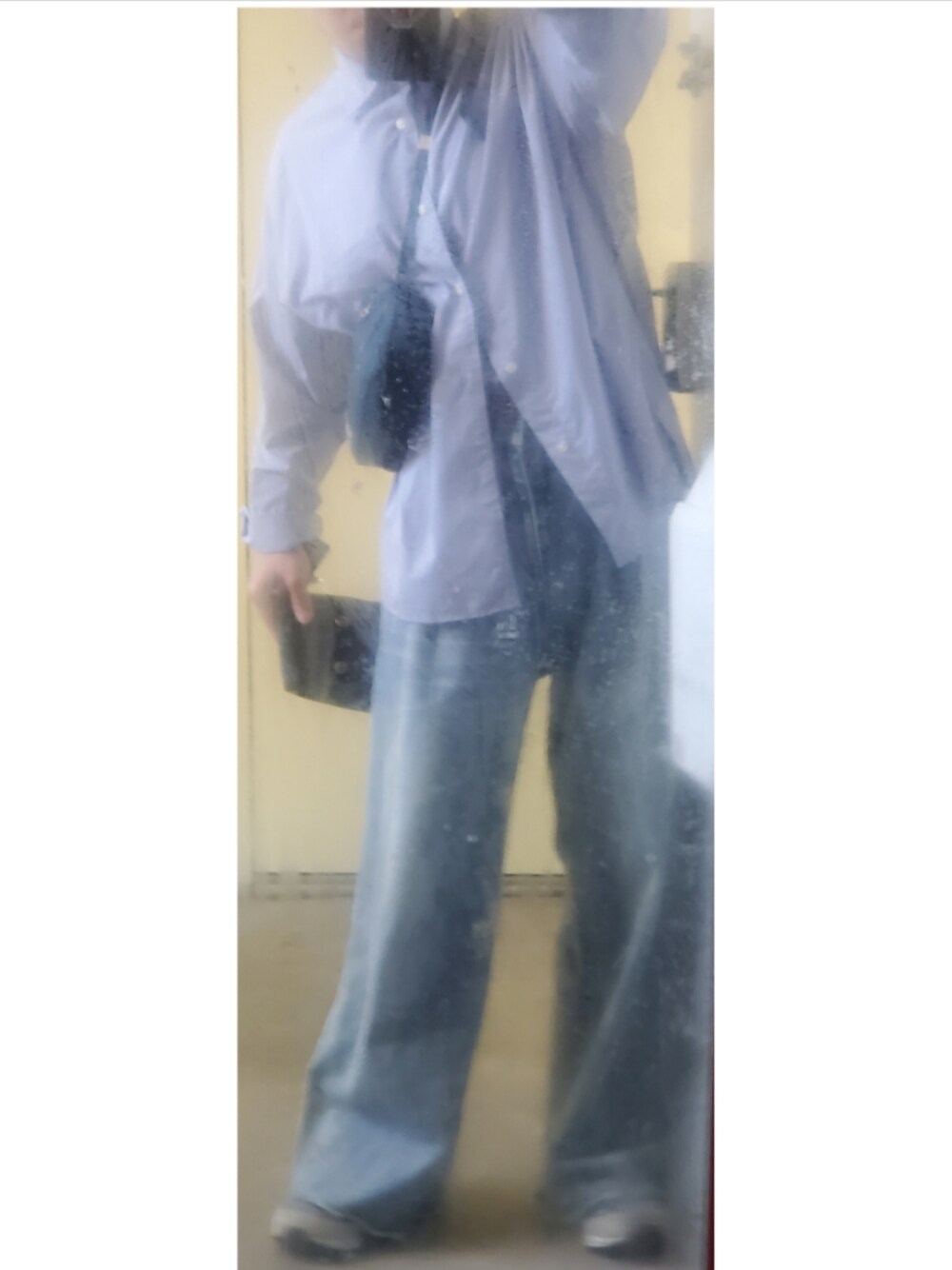 「秋コーデ、お洒落さんとつながりたい、いいね、save、フォローお願いします🤑、デニムパンツ、大人カジュアル、お出かけコーデ、シンプルスタイル、ラフコーデ」｜「古着のアイテム（デニムパンツ、ブルー系）」を使った、🌟ぴかちゃん🌟低身長さん（メンズ・166cm）の秋コーディネートの1枚目の写真