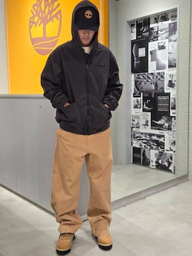 「Timberland（ティンバーランド）のキャンバス フード ボンバー ユニセックス（ブルゾン、ブラック系）」を使った、YRさん（メンズ・173cm）の秋コーディネート