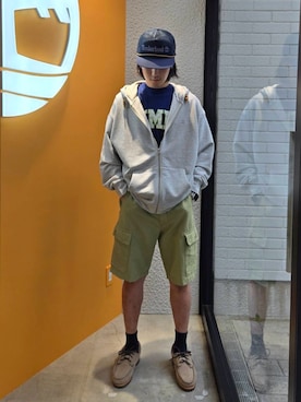 「Timberland（ティンバーランド）のメッシュ トラッカー キャップ（キャップ、ブルー系）」を使った、YRさん（メンズ・173cm）の夏コーディネート