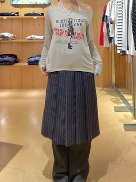 「WHO'S WHO gallery（フーズフーギャラリー）のアイテム（トップス、ベージュ系）」を使った、hanaさん（レディース・155cm）の春コーディネート