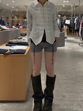 「WHO'S WHO gallery（フーズフーギャラリー）のナポレオンコンパクトシャツ（シャツ/ブラウス、ホワイト系）」を使った、hanaさん（レディース・155cm）の春コーディネート