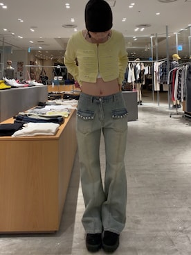 「WHO'S WHO gallery（フーズフーギャラリー）のアイテム（その他トップス、イエロー系）」を使った、hanaさん（レディース・155cm）の春コーディネート