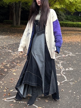 「アイテム（ジャンパースカート）」を使った、AULA AILAさん（レディース・165cm）の秋コーディネート