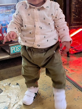 「アイテム（パンツ）」を使った、ニジママちゃんさん（キッズ・80cm）の秋コーディネート