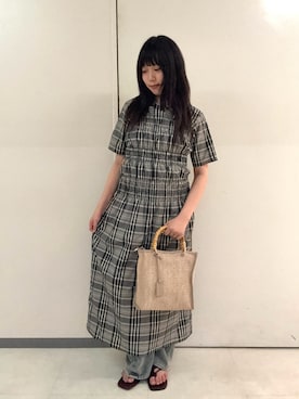 「SENSE OF PLACE by URBAN RESEARCH(センスオブプレイスバイアーバンリサーチ)のチェックシャーリングワンピース(ワンピース、ブラック系)」を使った、明美花✩︎⡱さん(レディース・163cm)の夏コーディネート