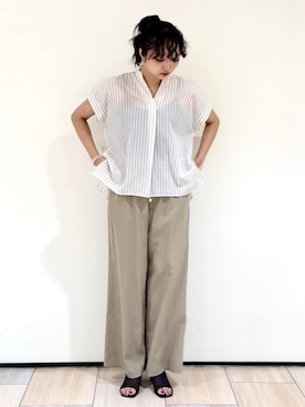 「UNTITLED（アンタイトル）の【洗える/スキッパー】フレンチスリーブシアーブラウス（シャツ/ブラウス、ホワイト系）」を使った、yukktsumiさん（レディース）の夏コーディネート