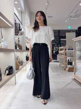 「Jena espace merveilleux（ジェナ　エスパスメルヴェイユ）のウエストゴムトロミパンツ（その他パンツ、ブラック系）」を使った、bgg0miさん（レディース・160cm）の春コーディネート
