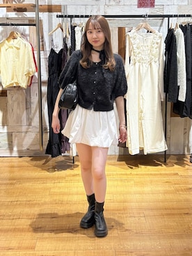 「LOWRYS FARM（ローリーズファーム）のバルーンベルト 1042988（ベルト、ホワイト系）」を使った、honon.さん（レディース）の夏コーディネート