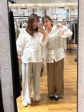 「LOWRYS FARM（ローリーズファーム）のフリルフードシャツ　579513（シャツ/ブラウス、ホワイト系）」を使った、honon.さん（レディース）の春コーディネート