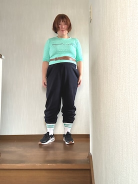 「SPINNS（スピンズ）のアイテム（トップス、グリーン系）」を使った、tmgaさん（レディース・154cm）の秋コーディネート