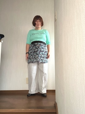 「SPINNS（スピンズ）のアイテム（トップス、グリーン系）」を使った、tmgaさん（レディース・154cm）の秋コーディネート