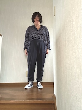 「伊勢丹のアイテム（シャツ/ブラウス、ブルー系）」を使った、tmgaさん（レディース・154cm）の秋コーディネート