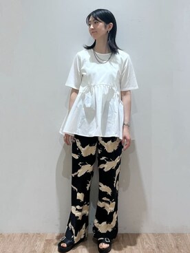 「OPAQUE.CLIP（オペークドットクリップ）の◆ペプラムドッキングカットソー【洗濯機洗い可】（Tシャツ/カットソー）」を使った、momokoさん（レディース・161cm）の春コーディネート