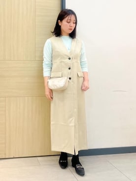 「grove（グローブ）の春新色！洗濯機で洗えるベーシックニット【毛玉軽減】（ニット/セーター、ブルー系）」を使った、YOさん（レディース・157cm）の冬コーディネート