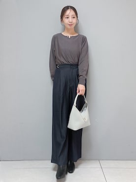 「index（インデックス）の【8色／S-3Lサイズ】ビジュー付きドルマンニット《洗濯機OK／抗ピリング》（ニット/セーター、グレー系）」を使った、yさん（レディース・157cm）の秋コーディネート