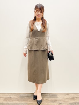 「index（インデックス）の袖レースシアートップス【洗濯機OK】（Tシャツ/カットソー、ホワイト系）」を使った、Asukaさん（レディース・149cm）の秋コーディネート