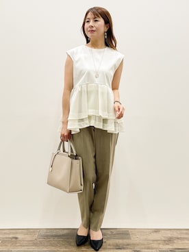 「index（インデックス）のダブルペプラムトップス【洗濯機OK】（Tシャツ/カットソー、ホワイト系）」を使った、Asukaさん（レディース・149cm）の夏コーディネート