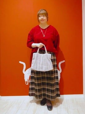 「DRESKIP（ドレスキップ）の【2点セット/7分袖】大人のきれい見え お袖タック入りアクセ付きトップス（Tシャツ/カットソー、レッド系）」を使った、みぃーこさん（レディース・155cm）の秋コーディネート