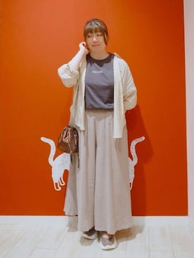 「SHOO・LA・RUE（シューラルー）の【S-LL/ひんやり】程よい透け感 ストライプ柄 お袖ギャザーデザインシャツ（シャツ/ブラウス、ベージュ系）」を使った、みぃーこさん（レディース・155cm）の秋コーディネート