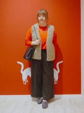 「DRESKIP（ドレスキップ）のふわふわファーベスト（ベスト、ブラウン系）」を使った、みぃーこさん（レディース・155cm）の秋コーディネート