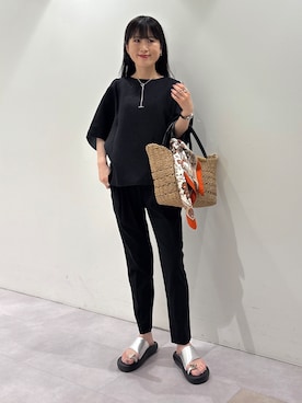 「INDIVI（インディヴィ）の【華奢見え】ジャカード ドルマントップス（Tシャツ/カットソー、ブラック系）」を使った、KEIKOさん（レディース・152cm）の夏コーディネート
