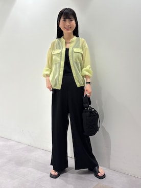 「INDIVI（インディヴィ）の【トレンド／2WAY】裾ドロスト付きシアーブラウスブルゾン（シャツ/ブラウス、グリーン系）」を使った、KEIKOさん（レディース・152cm）の夏コーディネート