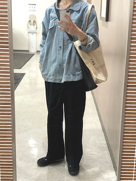 「ストレートパンツ」｜「アイテム（スリッポン）」を使った、pupp  yさん（レディース・159cm）の春コーディネート