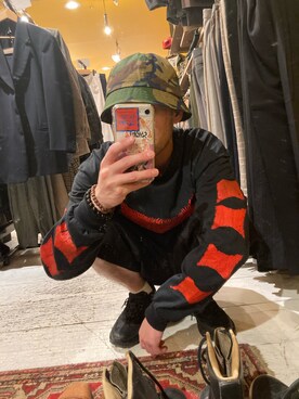 昼からハシゴ酒さんさんのコーディネート