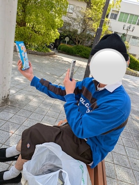 「Dickies（ディッキーズ）のアイテム（パンツ）」を使った、昼からハシゴ酒さんさん（メンズ・165cm）の春コーディネート