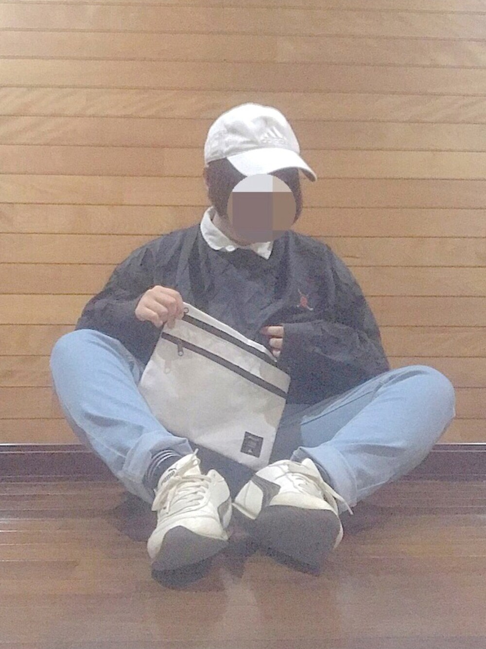 「古着、ビッグシルエット、adidas、ootd、Polo Ralph Lauren、春コーデ、カジュアルコーデ、オトナカジュアル、おしゃれさんと繋がりたい」｜「POLO RALPH LAURENのアイテム（ナイロンジャケット、ブラック系）」を使った、ナンダさん（レディース・155cm）の春コーディネートの1枚目の写真