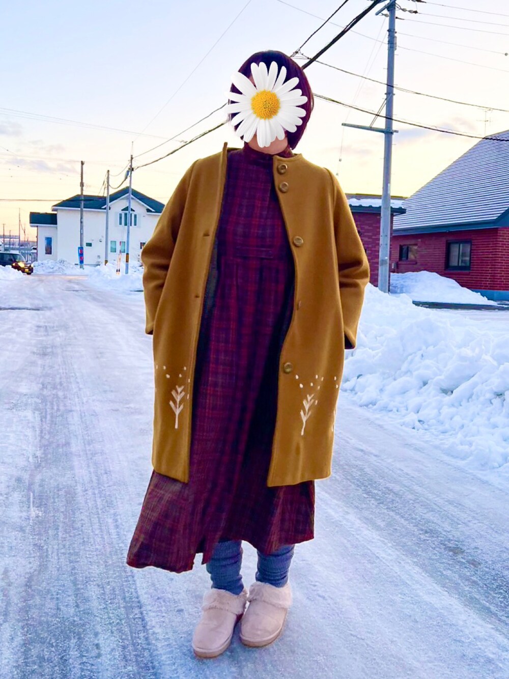 POU DOU DOU（プードゥドゥ）の「ボトルネック裾刺繍コクーン