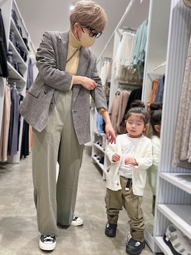 「SUGAR BISKET（シュガービスケット）のアイテム（サロペット/オーバーオール）」を使った、maikoさん（レディース・161cm）の春コーディネート