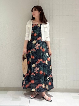 「Andemiu（アンデミュウ）の【LE VERNIS】ラフィアムーンBAG635418（かごバッグ、ベージュ系）」を使った、andemiu_mayaさん（レディース・165cm）の春コーディネート