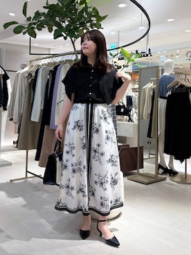 「Andemiu（アンデミュウ）のポインテットヒールパンプス646223（パンプス、ブラック系）」を使った、andemiu_mayaさん（レディース・165cm）の春コーディネート