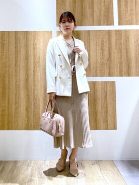 「アイテム（ボストンバッグ、グレー系）」を使った、andemiu_mayaさん（レディース・165cm）の冬コーディネート