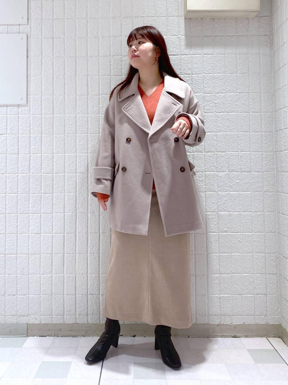 「休日コーデ、女子ウケ、カジュアル、体型カバー、高身長、Andemiu」｜「Andemiuの【洗える】CNラクーンコンVネックニット116860（ニット/セーター、ピンク系）」を使った、andemiu_mayaさん（レディース・165cm）の秋コーディネートの1枚目の写真