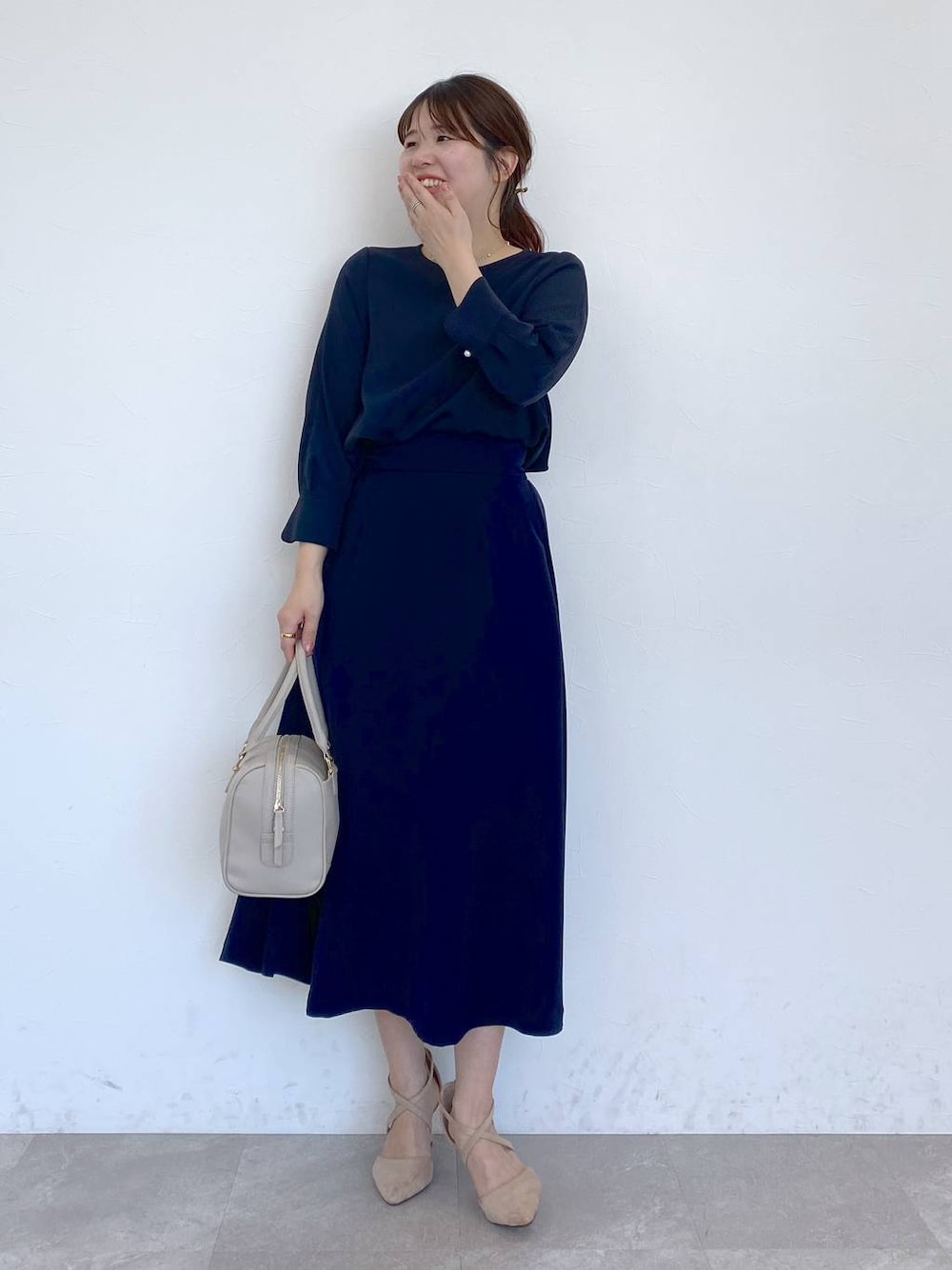 「女子ウケ、カジュアル、体型カバー、休日コーデ、高身長、Andemiu、オケージョン、きれいめ、入学式・卒業式」｜「Andemiuのキリカエボストン304014（ボストンバッグ、グレー系）」を使った、andemiu_mayaさん（レディース・165cm）の冬コーディネートの1枚目の写真
