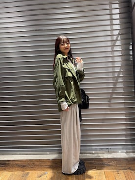 「JEANASIS（ジーナシス）のチェーンハンドルキンチャクBAG/1023355（ショルダーバッグ、ブラック系）」を使った、MIKUさん（レディース・158cm）の秋コーディネート