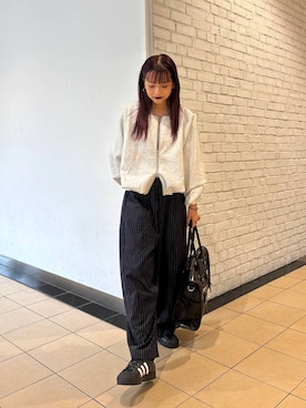 「アイテム（スウェット）」を使った、MIKUさん（レディース・159cm）の秋コーディネート