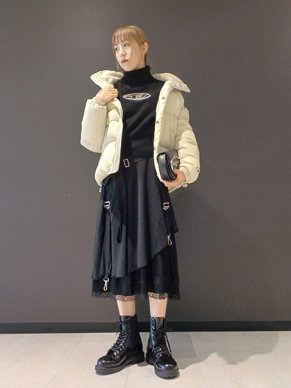 DIESEL（ディーゼル）の「レディース カウレザー ワークブーツ（ブーツ