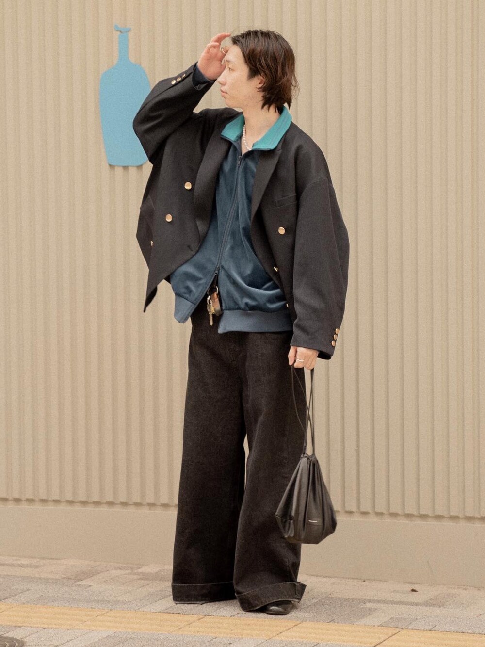 Loose velvet track jacket/ルーズベルベットトラックジャケットを使っ