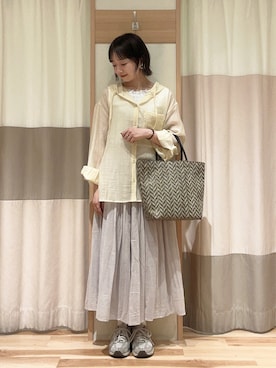 「Samansa Mos2 blue（サマンサモスモスブルー）のアイテム（バッグ）」を使った、ちえさん（レディース・156cm）の春コーディネート