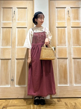 「刺繍」｜「アイテム（ハンチング/ベレー帽）」を使った、ちえさん（レディース・156cm）の秋コーディネート