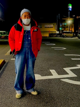 「アイテム（ダウンジャケット/コート、レッド系）」を使った、アウトドアーとミリタリーな47歳男子さん（メンズ・163cm）の春コーディネート