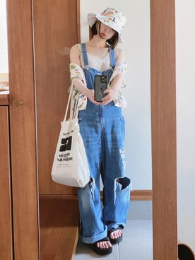 「RNA（アールエヌエー）のアイテム（サロペット/オーバーオール）」を使った、ₐₙさん（レディース・160cm）の夏コーディネート