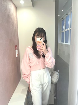 GYDAのパーカー（ピンク系）を使った人気ファッション